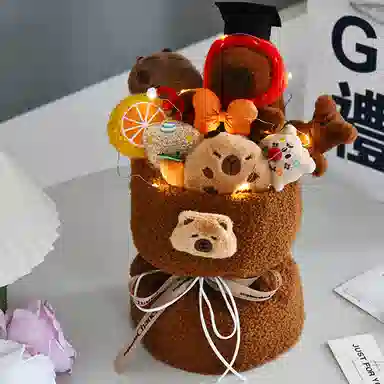 朵喵呦 可爱卡通博士帽卡皮巴拉花束 陪伴安抚 玩偶周边