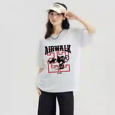 Airwalk T