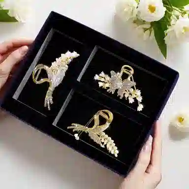 缔晶 森系田园风铃兰蝴蝶流苏鲨鱼夹套装 优雅气质通勤时尚百搭 合金 发夹 女款