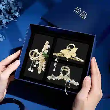 缔晶 森系时尚珍珠蝴蝶花朵流苏鲨鱼夹套装 清新浪漫春夏通勤发饰礼盒 合金 发夹 女款