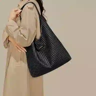 CinvaiKrose PVC Tote