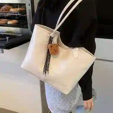 CinvaiKrose Tote