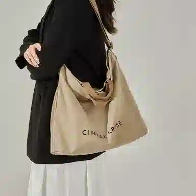 CinvaiKrose Tote