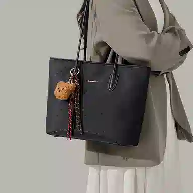 CinvaiKrose Tote
