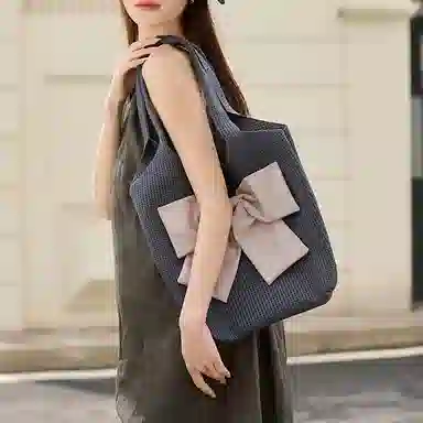 CinvaiKrose Tote