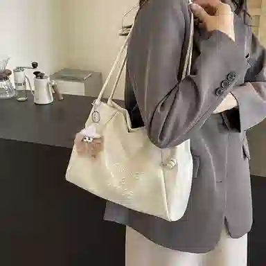 CinvaiKrose Tote