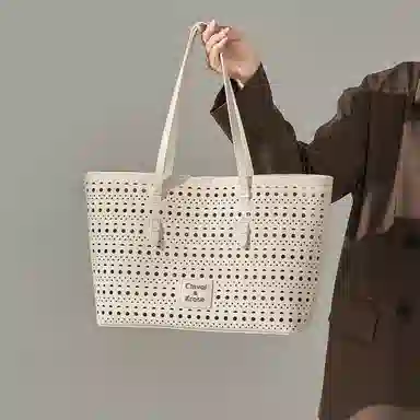 CinvaiKrose Tote