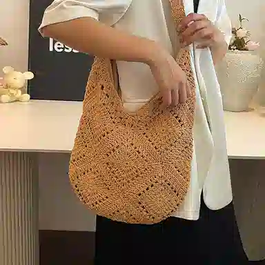 CinvaiKrose Tote
