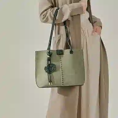 CinvaiKrose Tote