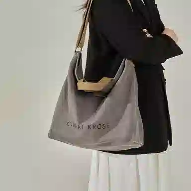 CinvaiKrose Tote