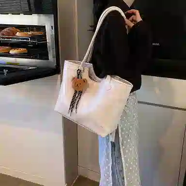 CinvaiKrose Tote