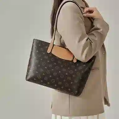 CinvaiKrose PVC Tote