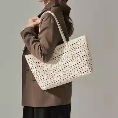 CinvaiKrose Tote