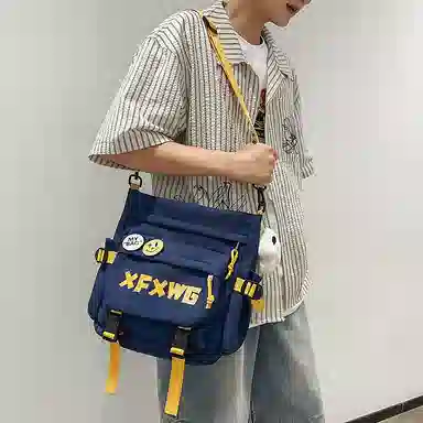 行途 时尚百搭字母设计潮流 牛津布 斜挎单肩包 男女同款情侣款 多色