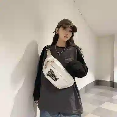 行途 时尚小众宽肩带可爱 尼龙 胸包腰包 男女同款情侣款 黑色/蓝色/红色/白色