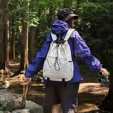 行途 时尚经典大容量轻便百搭 尼龙 双肩包 常规 男女同款情侣款 多色