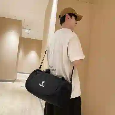 行途 大容量百搭休闲 尼龙 健身包 大号 男女同款情侣款 黑色/白色