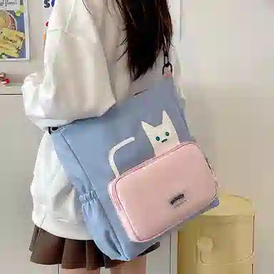 行途 小众可爱多功能流行通勤 尼龙 斜挎包 女款 多色