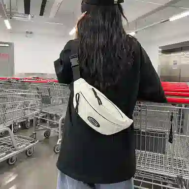 行途 日系休闲简约时尚百搭轻便潮流 尼龙 斜挎胸包 男女同款情侣款