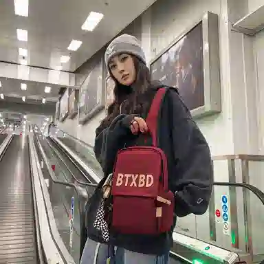 行途 时尚韩版潮流个性轻便单肩包高颜值休闲 尼龙 胸包 男女同款情侣款 黑色/蓝色/红色/白色