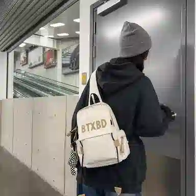 行途 时尚韩版潮流个性轻便单肩包高颜值休闲 尼龙 胸包 男女同款情侣款 黑色/蓝色/红色/白色