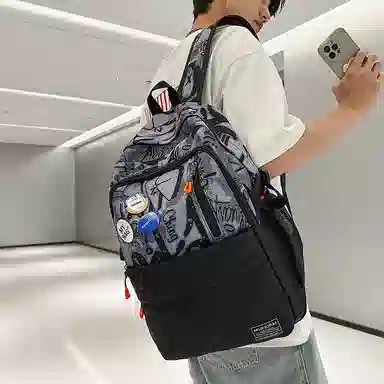 行途 个性涂鸦中学生书包日系潮牌大学生旅行背包 尼龙 双肩包 男女同款情侣款 黑色/白色/蓝色