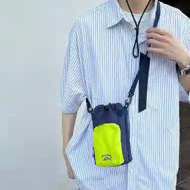 运动轻便外出潮牌旅游 复合布 手机包 男女同款情侣款 多色