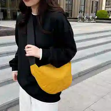 行途 潮牌学生简约百搭布袋背包休闲通勤腋下包 水洗布 斜挎单肩包 男女同款情侣款 黑色/白色/绿色/黄色/桔色