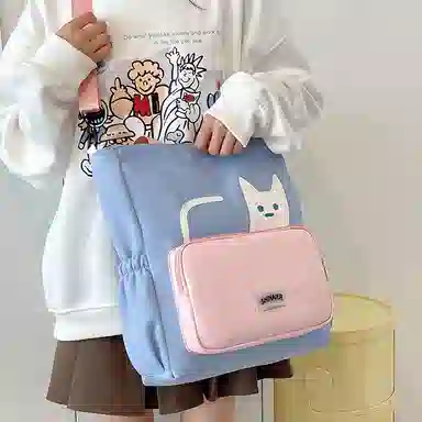 行途 小众可爱多功能流行通勤 尼龙 斜挎包 女款 多色