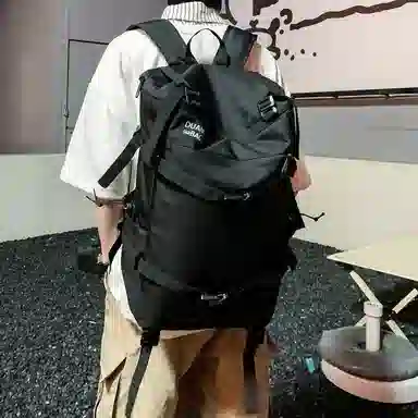 Xingtu Backpack
