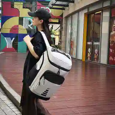 行途 大容量旅游背包休闲运动风行李包防泼水书包 牛津布 双肩包 常规 男女同款情侣款 黑色/白色