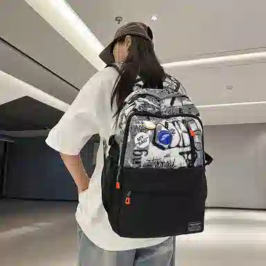 行途 个性涂鸦中学生书包日系潮牌大学生旅行背包 尼龙 双肩包 男女同款情侣款 黑色/白色/蓝色