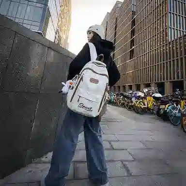 行途 高颜值学生大容量初高中大容量潮流印花学院风尼龙双肩包 男女同款 多色