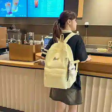 行途 可爱卡通轻便小众高颜值 尼龙 双肩包 常规 女款 多色