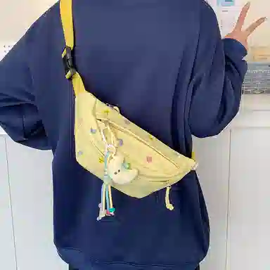 行途 可爱卡通休闲运动斜挎包轻便旅行胸前防水 帆布 帆布包腰包 女款 多色