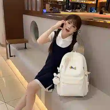 行途 可爱卡通轻便小众高颜值 尼龙 双肩包 常规 女款 多色