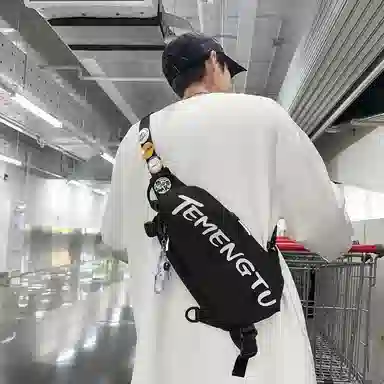 行途 情侣休闲 尼龙 胸包 常规 男女同款情侣款 黑色/白色/蓝色/红色