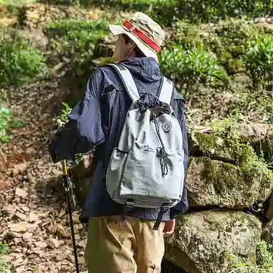 行途 时尚经典大容量轻便百搭 尼龙 双肩包 常规 男女同款情侣款 多色