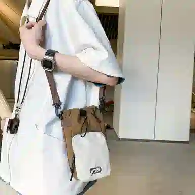 运动轻便外出潮牌旅游 复合布 手机包 男女同款情侣款 多色