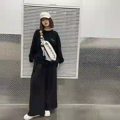 行途 情侣休闲 尼龙 胸包 常规 男女同款情侣款 黑色/白色/蓝色/红色