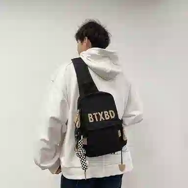 行途 时尚韩版潮流个性轻便单肩包高颜值休闲 尼龙 胸包 男女同款情侣款 黑色/蓝色/红色/白色