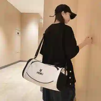 行途 大容量百搭休闲 尼龙 健身包 大号 男女同款情侣款 黑色/白色