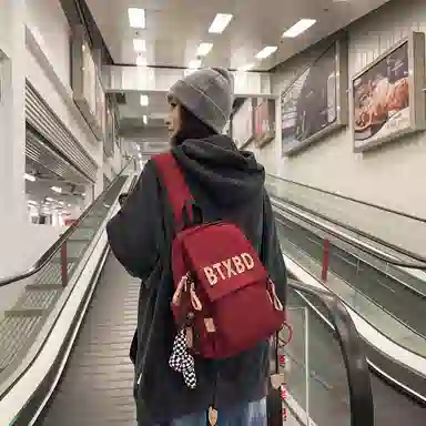 行途 时尚韩版潮流个性轻便单肩包高颜值休闲 尼龙 胸包 男女同款情侣款 黑色/蓝色/红色/白色