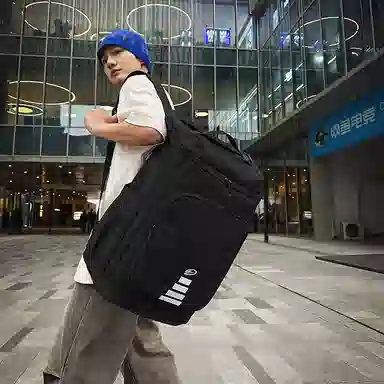 行途 大容量旅游背包休闲运动风行李包防泼水书包 牛津布 双肩包 常规 男女同款情侣款 黑色/白色