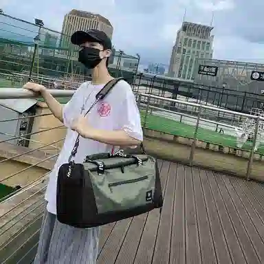 行途 旅行包干湿分离运动瑜伽包独立鞋仓大容量短途旅行训练包 牛津布 健身包 中号 男女同款情侣款 黑色/灰色/砖红色/绿色/蓝色/粉色