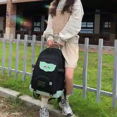 行途 学生书包女日系双肩包尼龙时尚潮流百搭休闲背包大容量中学生背包 多色