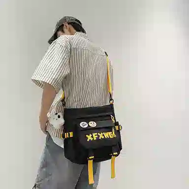 行途 时尚百搭字母设计潮流 牛津布 斜挎单肩包 男女同款情侣款 多色