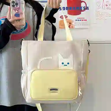 行途 小众可爱多功能流行通勤 尼龙 斜挎包 女款 多色