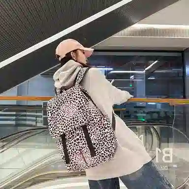 行途 韩版时尚休闲大容量校园日系翻盖豹纹 尼龙 双肩包 常规 男女同款情侣款 白色/蓝色/粉色