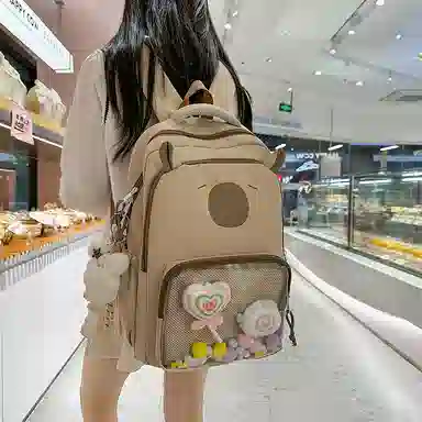 行途 卡通卡皮巴拉大容量可爱学生旅游 尼龙 痛包 女款